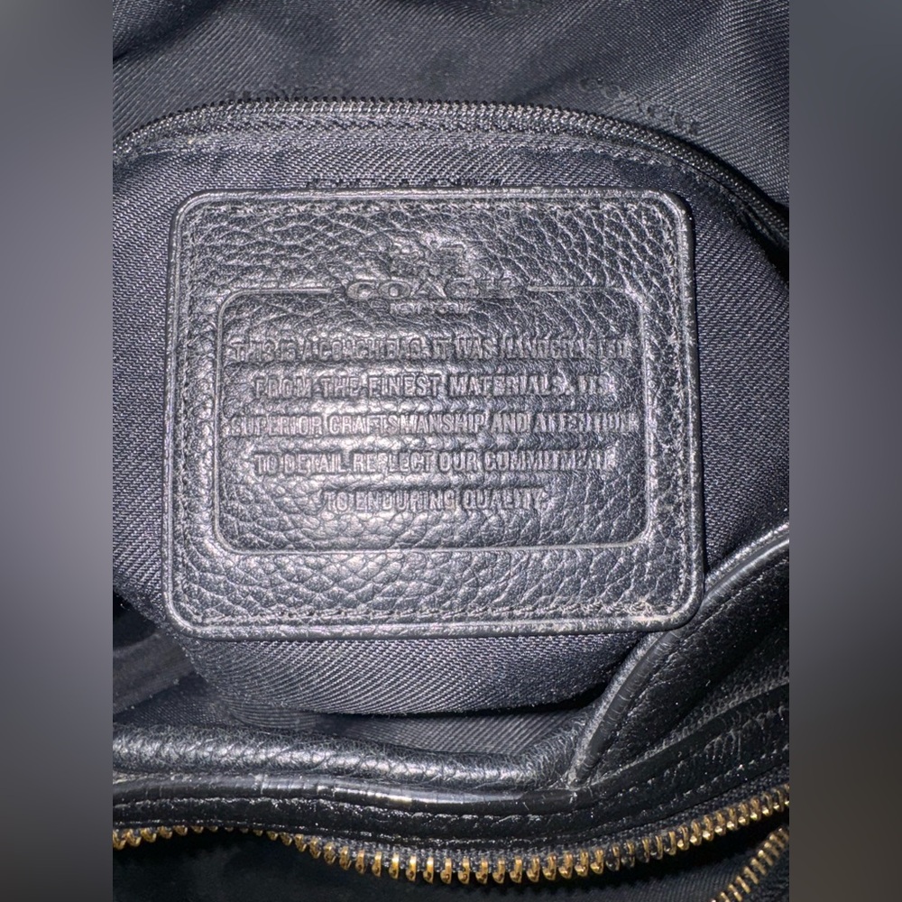 Coach Edie 31 Shoulder Bag Black Pebbled Leather Gold Hardware - Picture 12 of 14